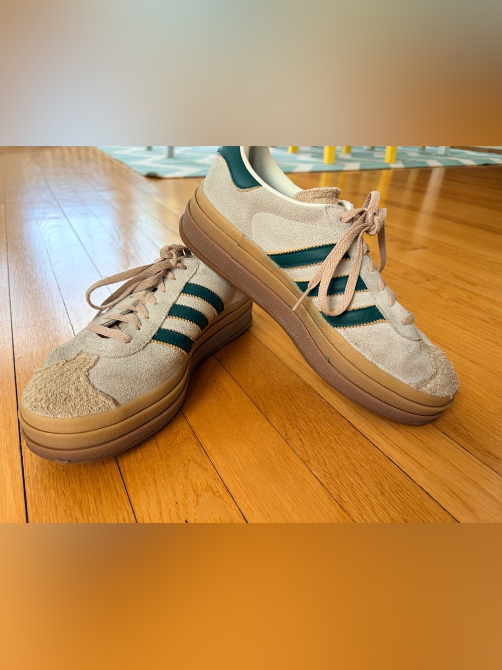 Women’s 9 Green Gazelle Suede Adidas Sneakers